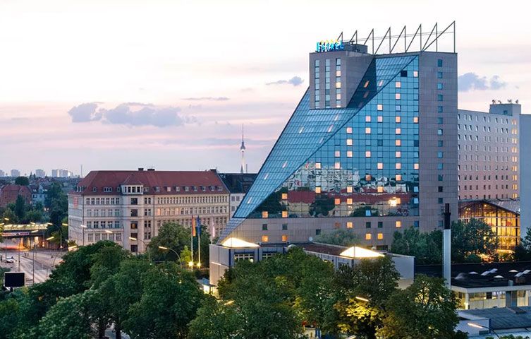 Estrel Hotel Berlin city view