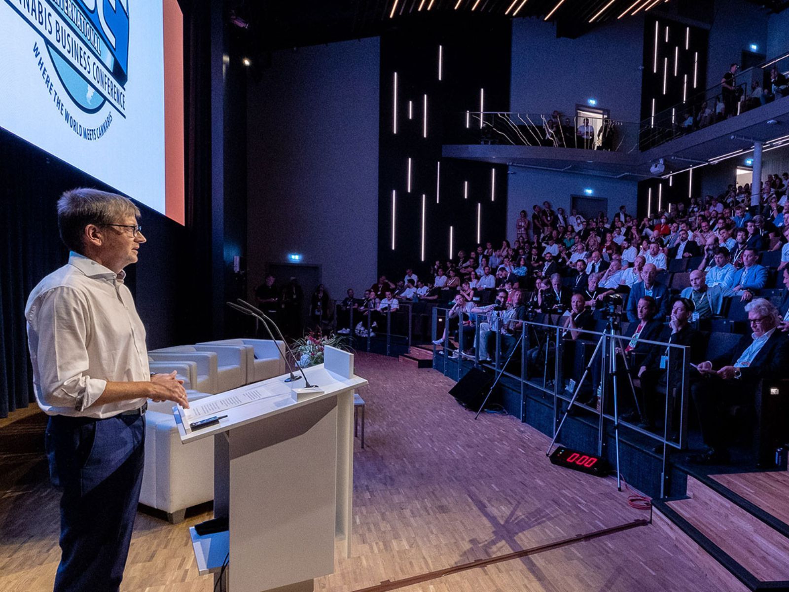 International Cannabis Business Conference Berlin 2023 Crowd